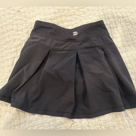 Target All In Motion Girls Skort, Size 5. Set of 3. - Picture 4 of 11